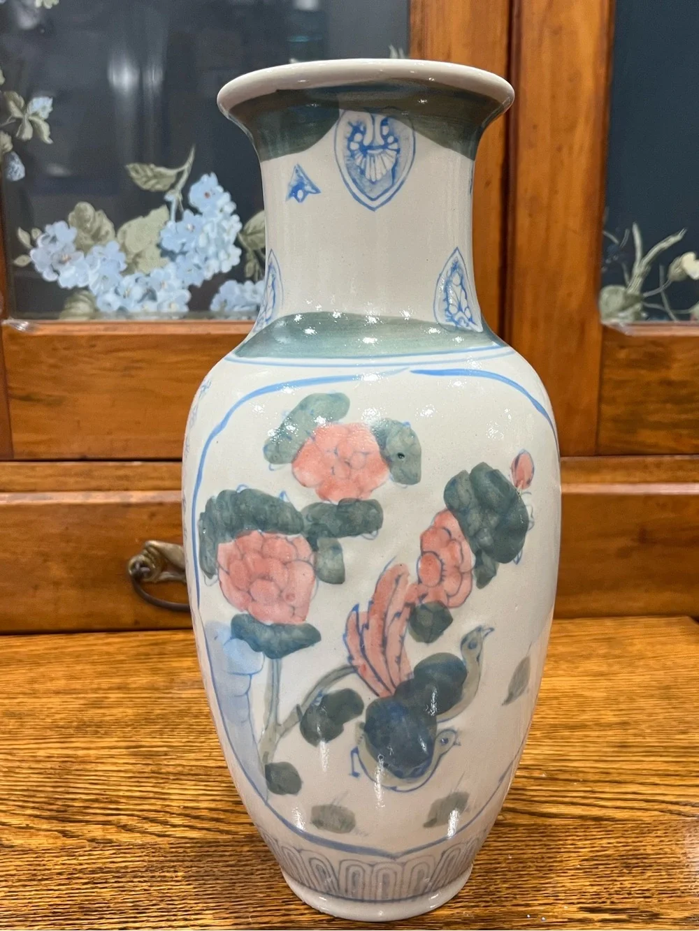 Vintage Chinese Chinoiserie Ceramic Vase – Hand-Painted Floral & Bird Design